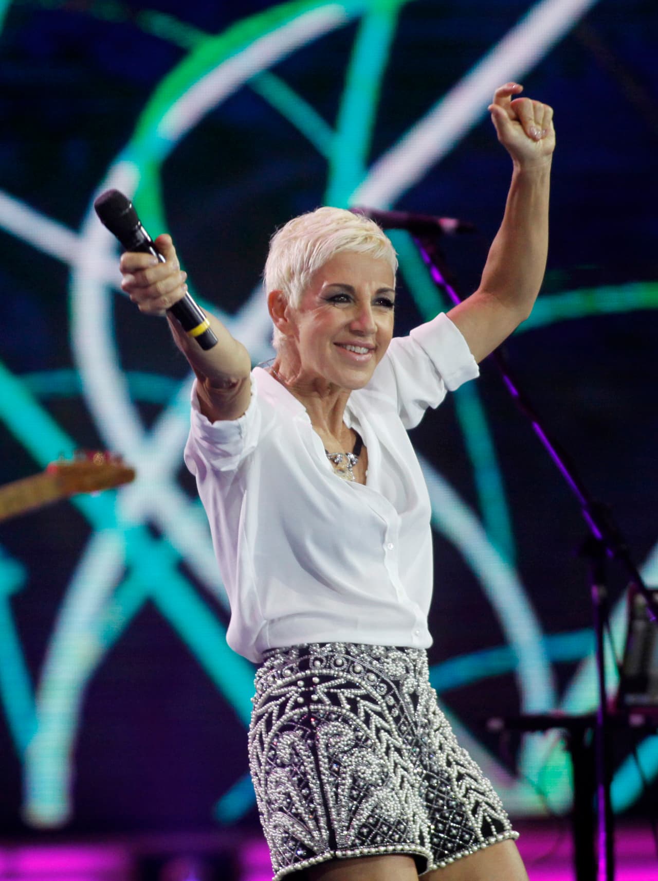 Pero hubo más sopresas, porque sobre el escenario apareció Ana Torroja.