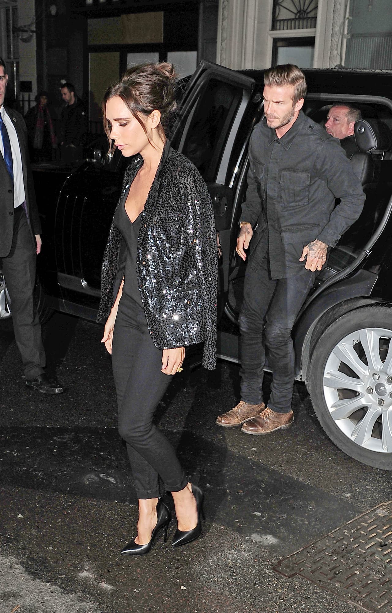 Ni más ni menos que dentro de uno de sus exclusivas boutiques.