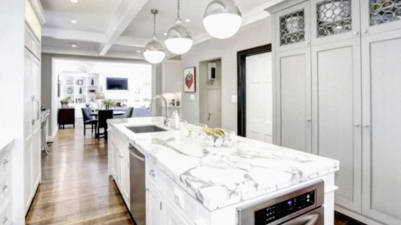 La casa fue propiedad de Joe Lockhart, exsecretario de prensa de otro expresidente demócrata:
<b><a href="http://www.univision.com/temas/bill-clinton" target="_blank">Bill Clinton</a></b>.