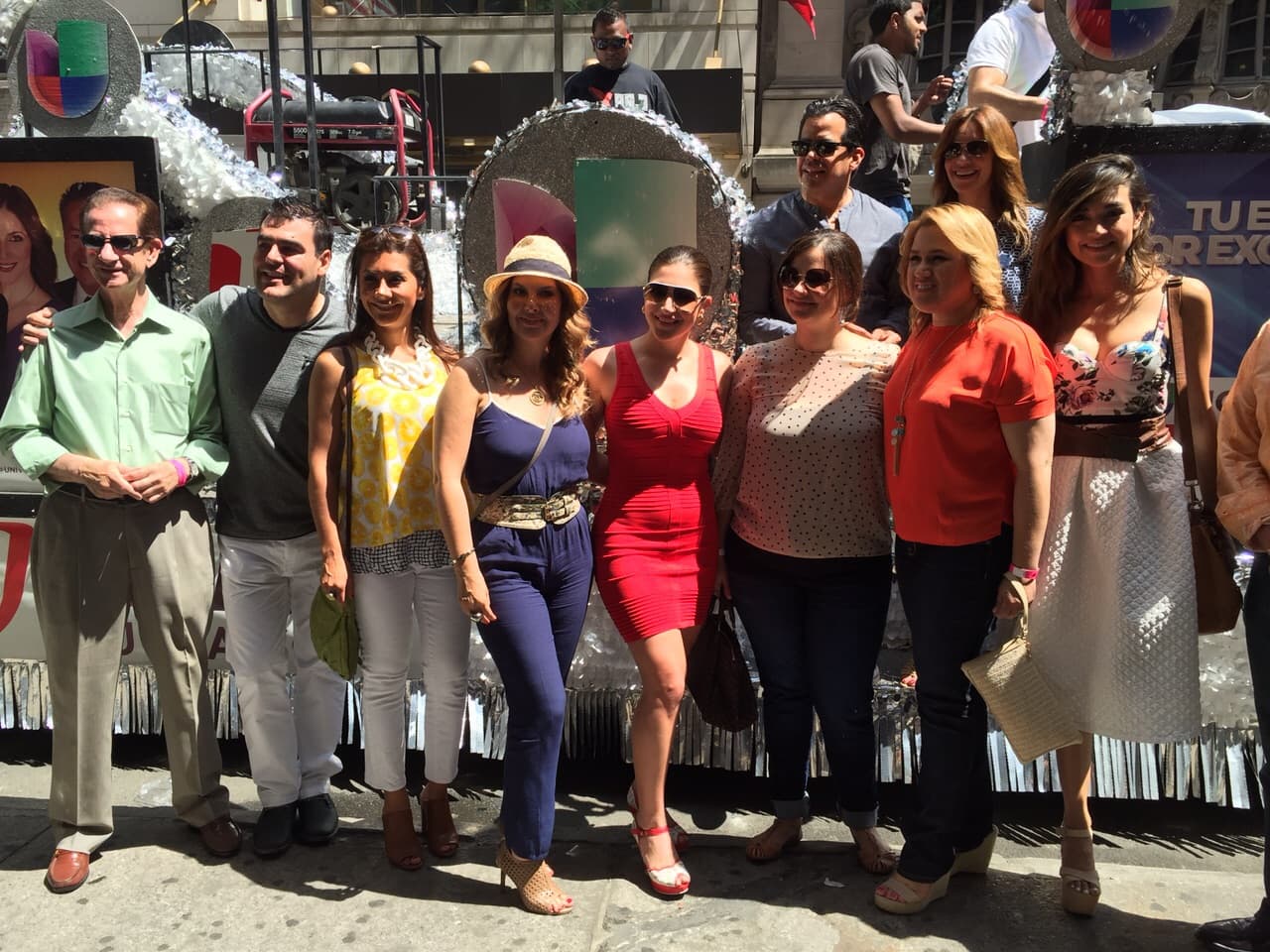 El equipo de Univision 41 se trasladó a la Quinta Avenida para formar parte de la edición 58 del Desfile Nacional Puertorriqueño en Nueva York, al cual también asistió el Gobernador de Puerto Rico Alejandro García Padilla. Un evento que sin duda ha puesto a gozar a los boricuas que se encuentran fuera de la isla.