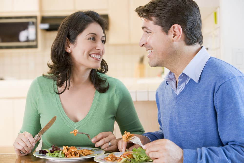 En esos momentos se vuelca en su rostro toda la sinceridad sagitariana que emana de su regente Júpiter, el benefactor y mayor planeta de nuestro sistema solar.