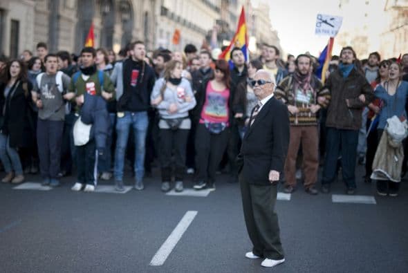 La secretaria de Estado de Empleo, Engracia Hidalgo, reconoció que España sigue enfrentándose "a una situación insatisfactoria", pero defendió el nuevo marco legislativo.