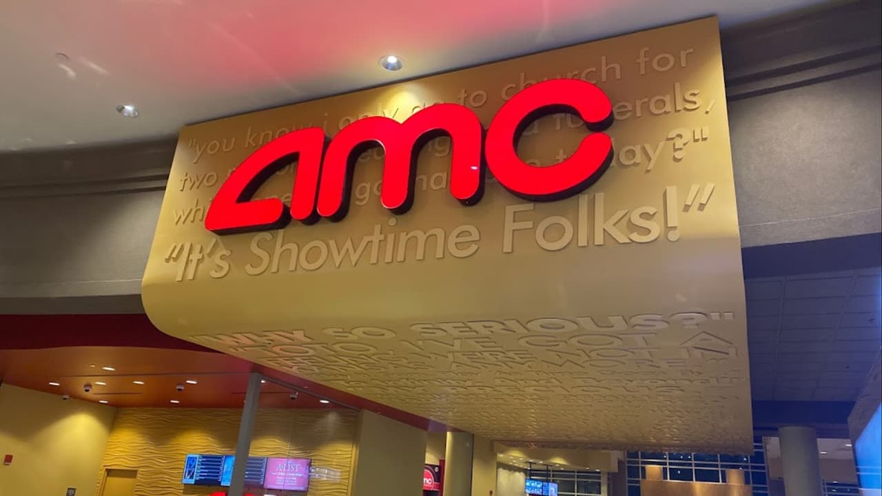 <b>AMC Phipps Plaza 14</b>. Dirección: 4500 North Point Cir, Alpharetta, GA 30022.
<br>