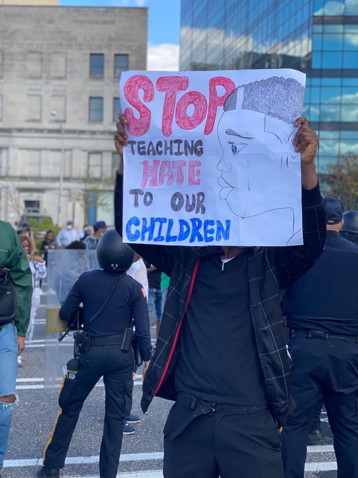 Saqueo, estallido de vandalismo después de una pacífica manifestación en Atlantic City