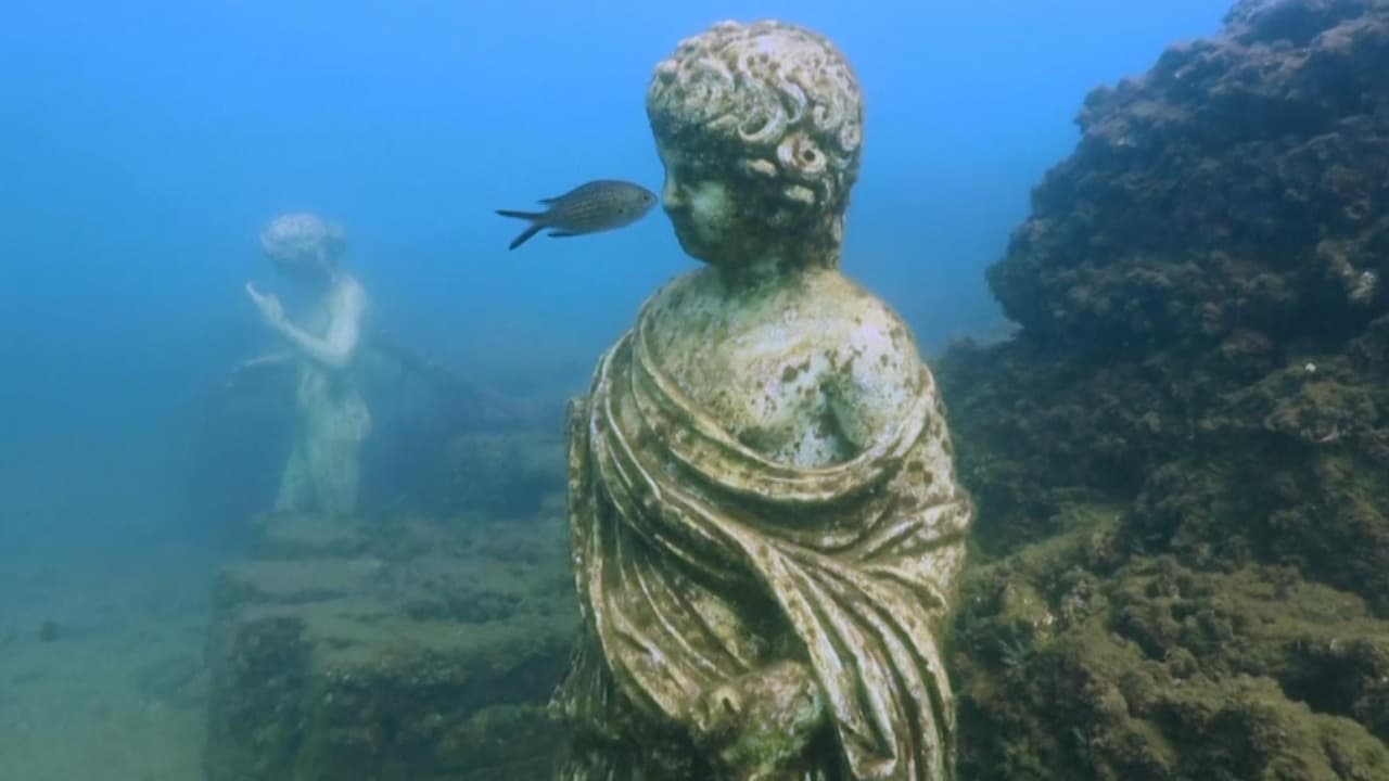 <b>En video:</b> 
<b>Revelan unas ruinas bajo el océano que muestran los lujos de una ciudad perdida</b>
<br>
<br>Un fenómeno volcánico causó su descenso bajo las aguas de la costa de Nápoles, Italia, en el siglo IV después de Cristo, y ahora es recorrido por buzos y antropólogos quienes dan a conocer los detalles del lugar de festejo ostentoso y de descanso de los antiguos griegos.