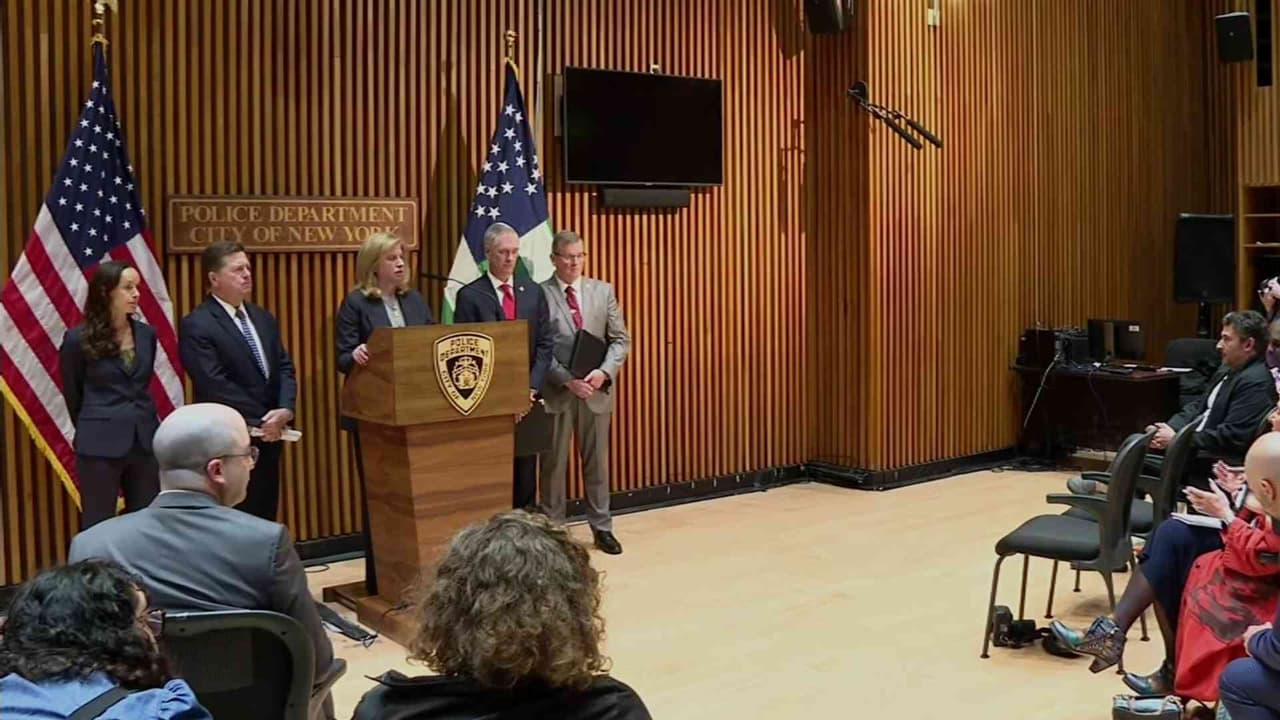 NYPD refuerza seguridad ante amenaza de drones armados