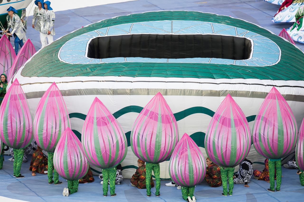 Los cuatro estadios que serán sede en el torneo fueron apareciendo uno a uno en la ceremonia.