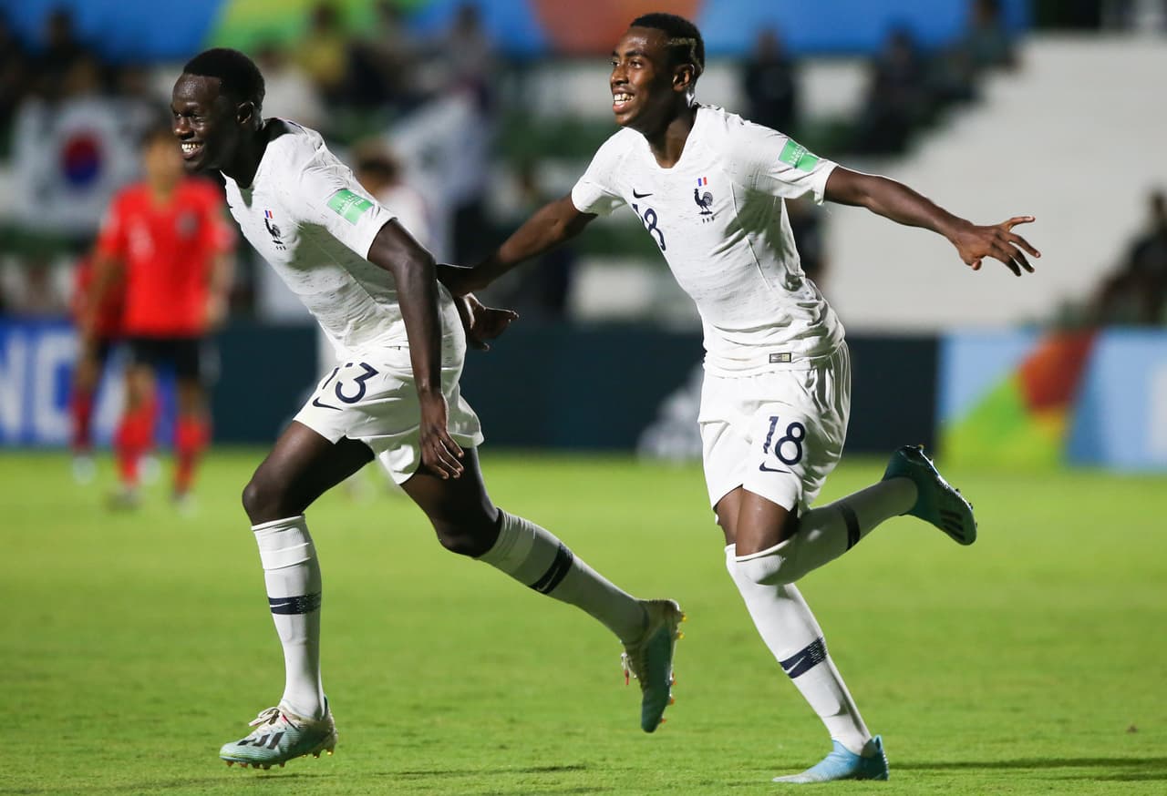 Corea del Sur 1-3 Francia; Holanda 1-3 Senegal; EEUU 0-0 Japón; Chile 4-2 Haití.