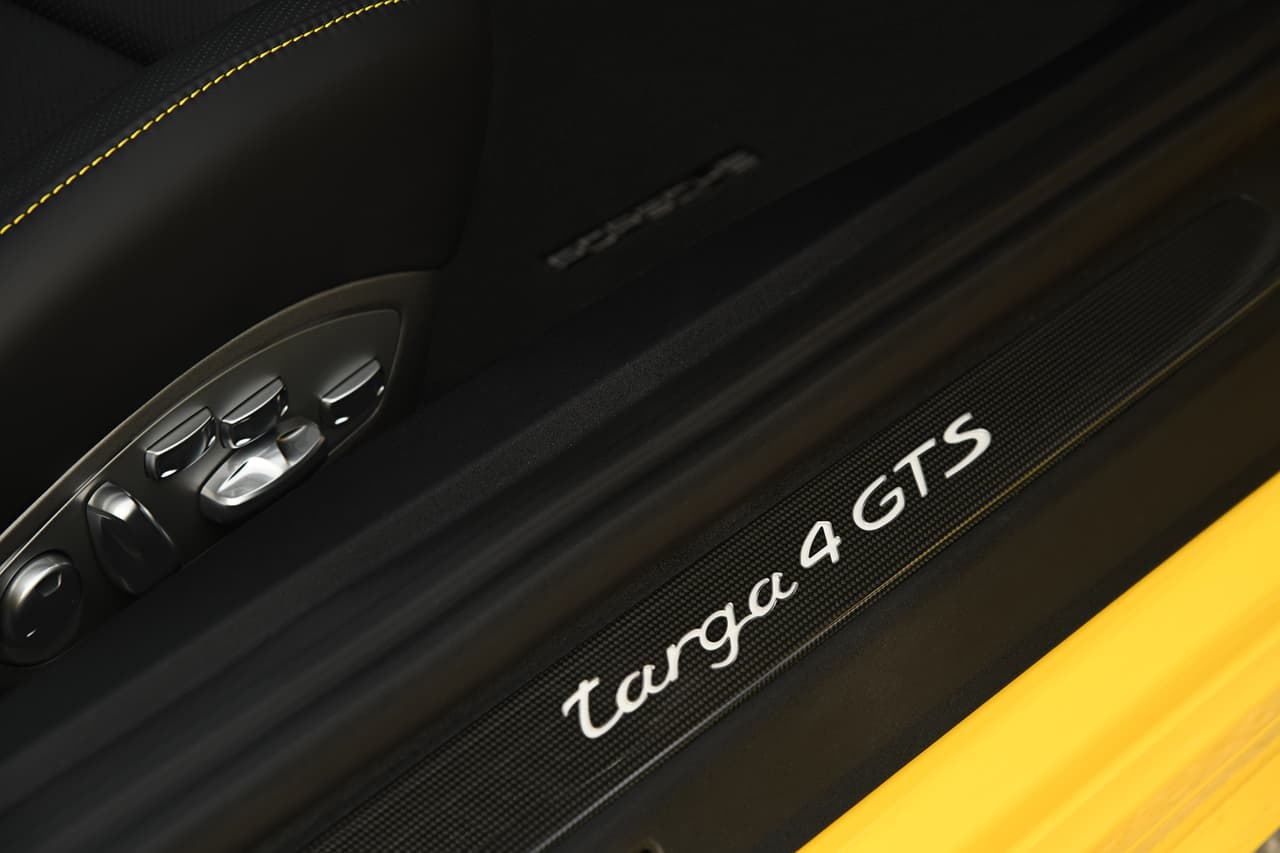 Porsche 911 Targa 4 GTS 2018 - 2019