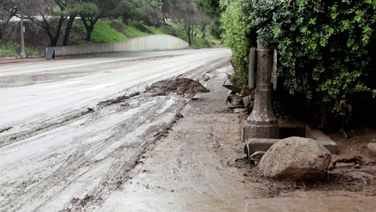 Ríos de lodo y nuevas tormentas ponen en riesgo el sur de California