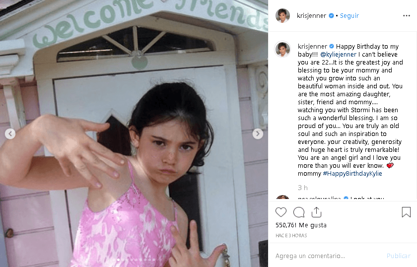 "Eres verdaderamente una gran inspiración para todos. ¡Tu creatividad, generosidad y gran corazón es realmente notable! Eres un ángel y te amo más de lo que nunca sabrás", finalizó en su mensaje Kris Jenner.