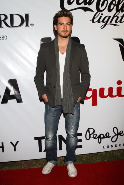 "
<b>Soy muy atrabancado</b> (impulsivo). Me gusta surfear, andar en moto y me encantan las artes marciales mixtas, pero sé que debo bajarle un poco. En la vida hay que hacer lo que nos llena, pero sí tengo que ser más cuidadoso", declaró en 2018 a 
<a href="https://www.tvynovelas.com/mx/tv-y-novelas/pablo-lyle-nos-presenta-a-su-hermosa-familia/" target="_blank">TVyNovelas</a>.