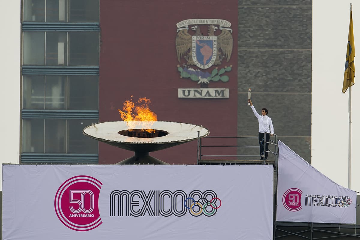 El espíritu olímpico revivió en México con el encendido simbólico del Fuego Olímpico 50 años después de los Juegos de 1968.
