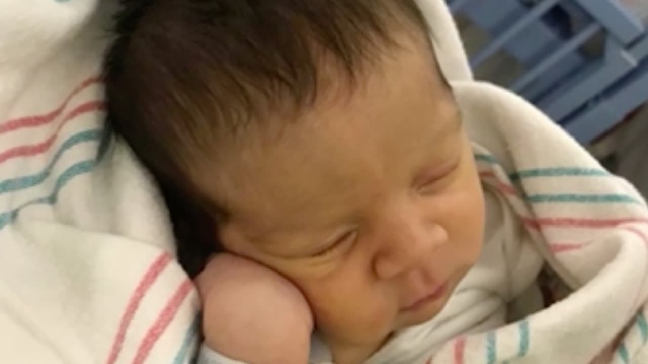 Los doctores no le han pintado un panorama agradable: La pequeña Milagros presentó sangrado en la cabeza y, de acuerdo con los médicos, aunque crezca va a tener la mente de un bebé.