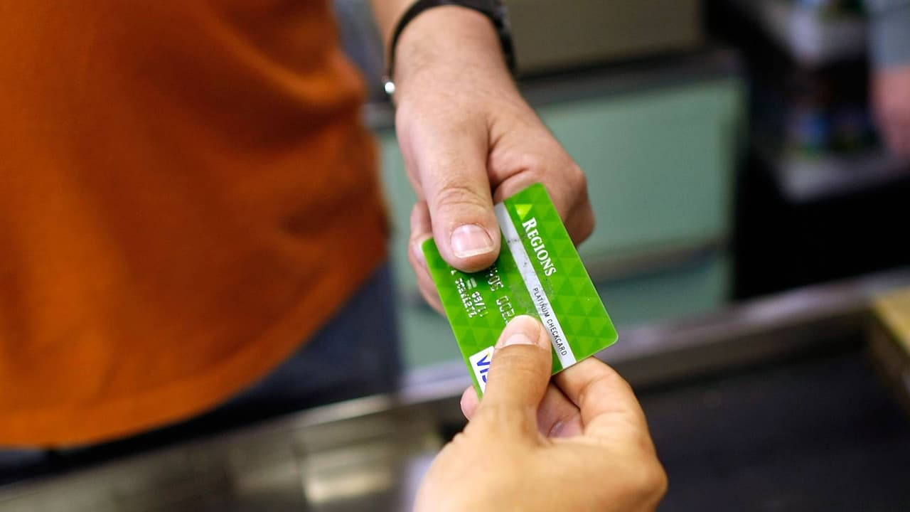 Estrategias para pagar más rápido las deudas de tus tarjetas de crédito: recomendaciones de experto