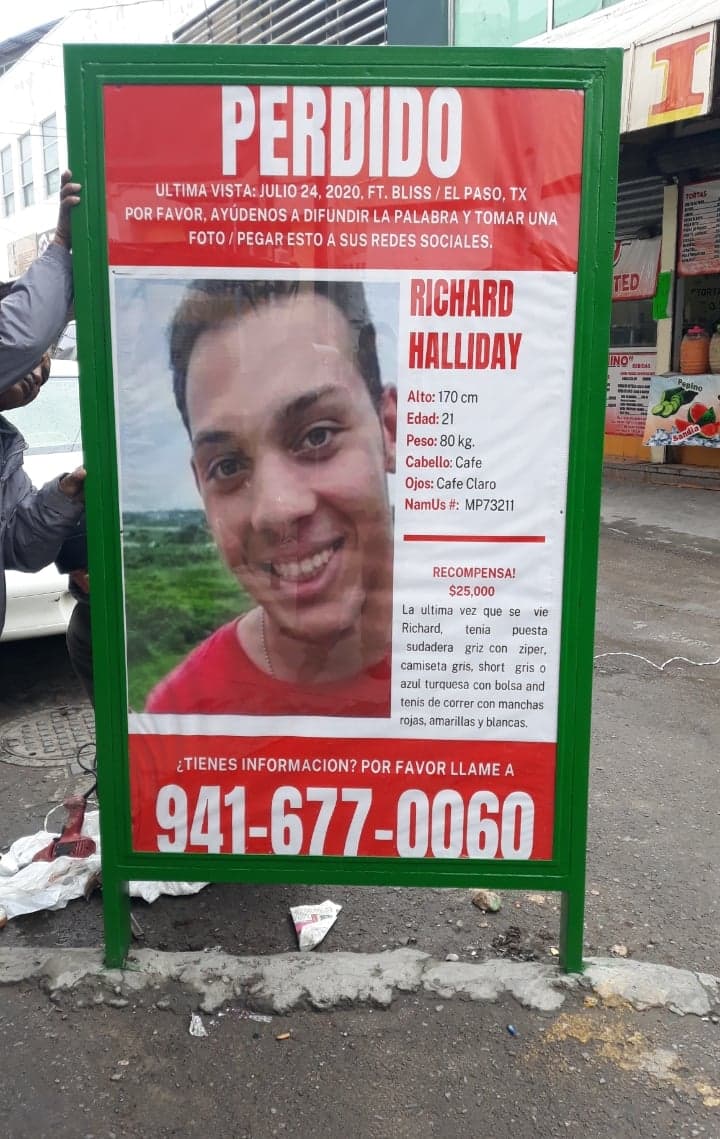 Richard Halliday es descrito como de complexión normal: 5.58 pies (1.70 metros) de altura, 165.5 libras (75 kilogramos), tez trigueña clara y cabello ondulado de color castaño oscuro. La última vez que fue visto vestía una camiseta y una sudadera de color gris, un pantalón corto gris con azul turquesa y zapatillas deportivas de colores amarillo, rojo y blanco. Por la zona se han distribuido carteles (en español) con información sobre el joven soldado.