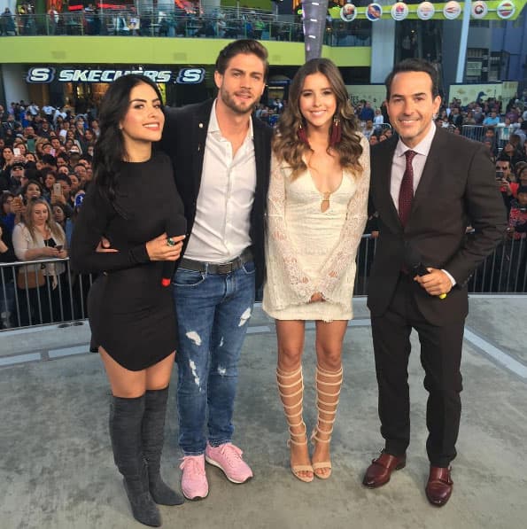 Visitaron el programa "Sal y Pimienta" durante las transmisiones en CityWalk de Hollywood.