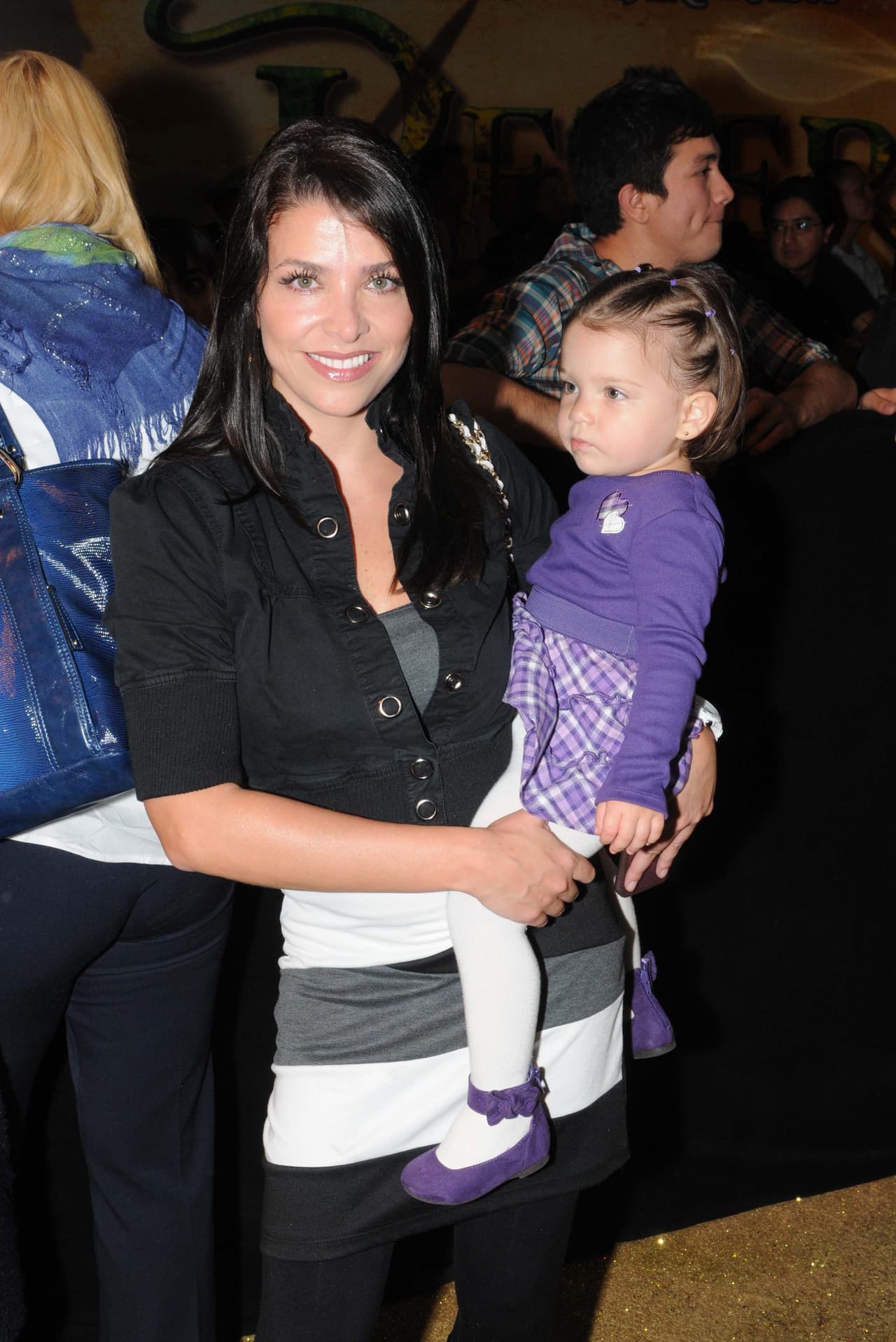 Luego de tomar terapia y con la niña de por medio, en 2014 
<b><a href="https://www.univision.com/entretenimiento/celebridades/lisset-ya-se-olvido-de-su-ex-lisardo-y-tiene-nuevo-novio-que-tambien-es-actor-fotos" target="_blank">anunciaron su separación. </a></b>
<br>