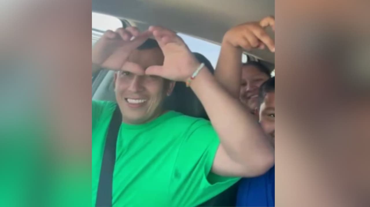 ICE libera a niño campeón en 'spelling bee', quien estuvo detenido con su familia en Dilley, Texas