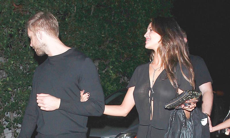 Hubo rumores que indicaban que Eiza tuvo una corta relación con él y hasta se les vio saliendo juntos.