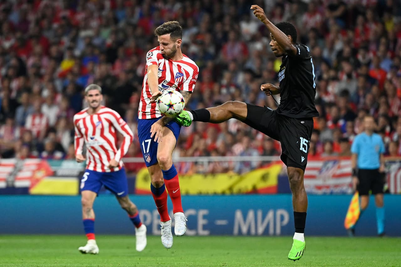 El Ajax de Edson no estuvo ni cerca de 'vengarse' del Ajax mientras que el Brujas logra la hazaña de clasificarse ante el Atlético de Madrid