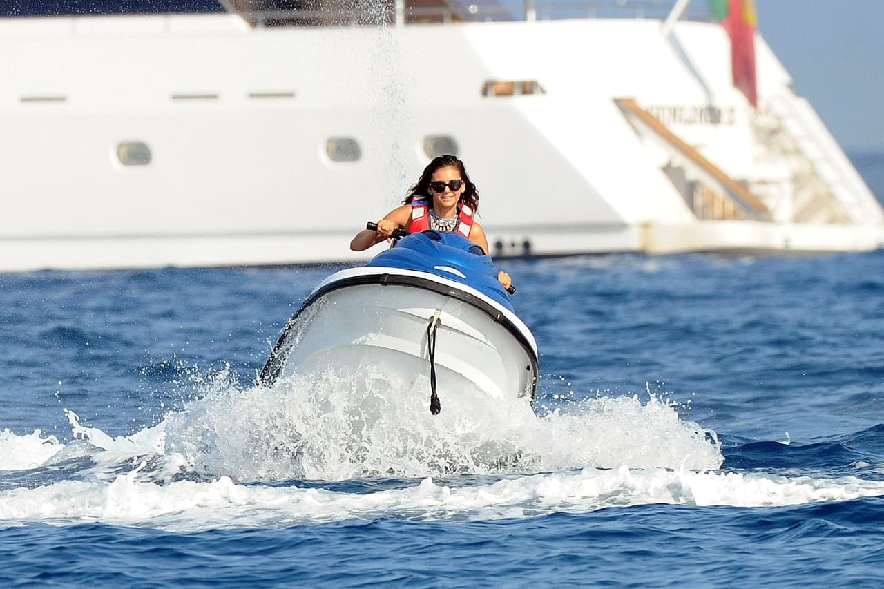 También disfrutó de manejar un 'jet ski'.