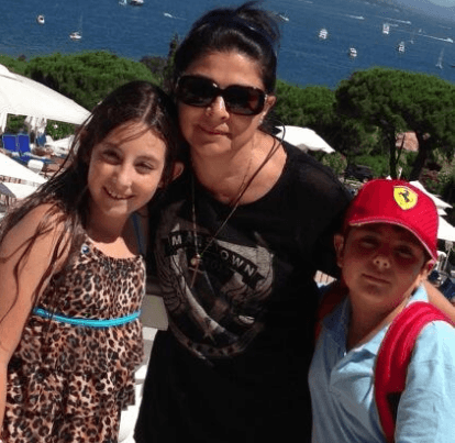 En el año 2004, producto de su matrimonio con el politico Omar Fayad, 
<b><a href="http://www.univision.com/temas/victoria-ruffo">Victoria Ruffo</a></b> se convirtió en madre de unos mellizos a los que bautizó con el nombre de Victoria y Anuar.