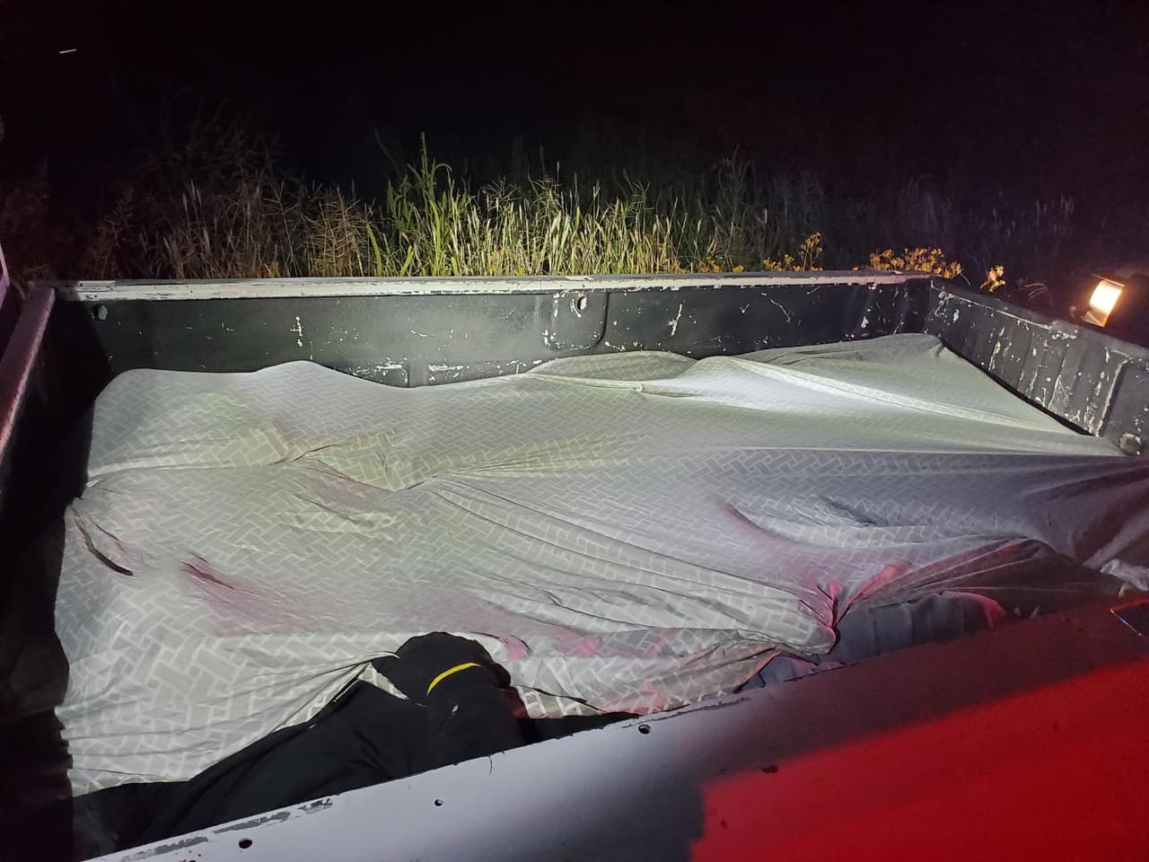 Un agente de la estación de Willcox arrestó a dos ciudadanos estadounidenses menores de edad que traficaban con 11 migrantes luego de una parada de vehículos en la autopista 191.