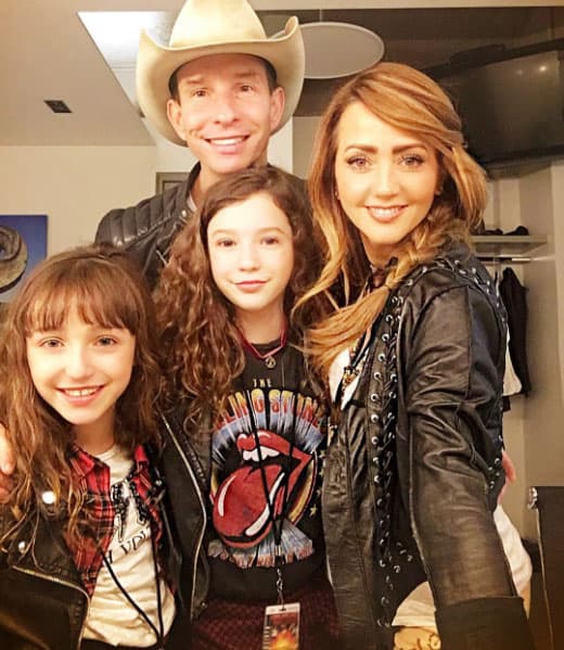 Erick Rubín y Andrea Legarreta le heredaron sus aptitudes musicales y actorales a sus hijas, a su corta edad las dos están comenzando su carrera histriónica.