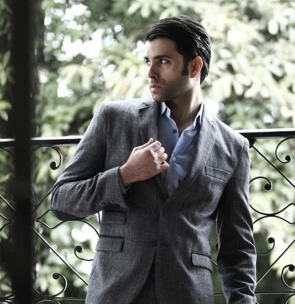 Lo que tal vez no sabías es que Alan tiene una maestría en educación especial.