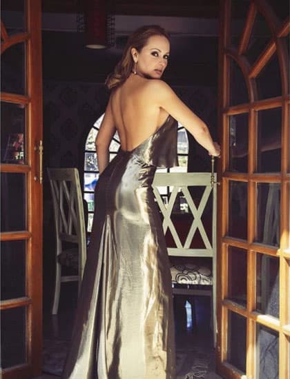 Este pleito legal la mantuvo fuera de la pantalla chica por un par de años, pero ahora que ya está resuelto el problema, 
<b><a href="https://www.univision.com/programas/novelas/gaby-spanic-y-lupita-sandoval-fueron-victimas-de-la-delincuencia-fotos">Spanic</a></b> regresa y ha comenzado las grabaciones.