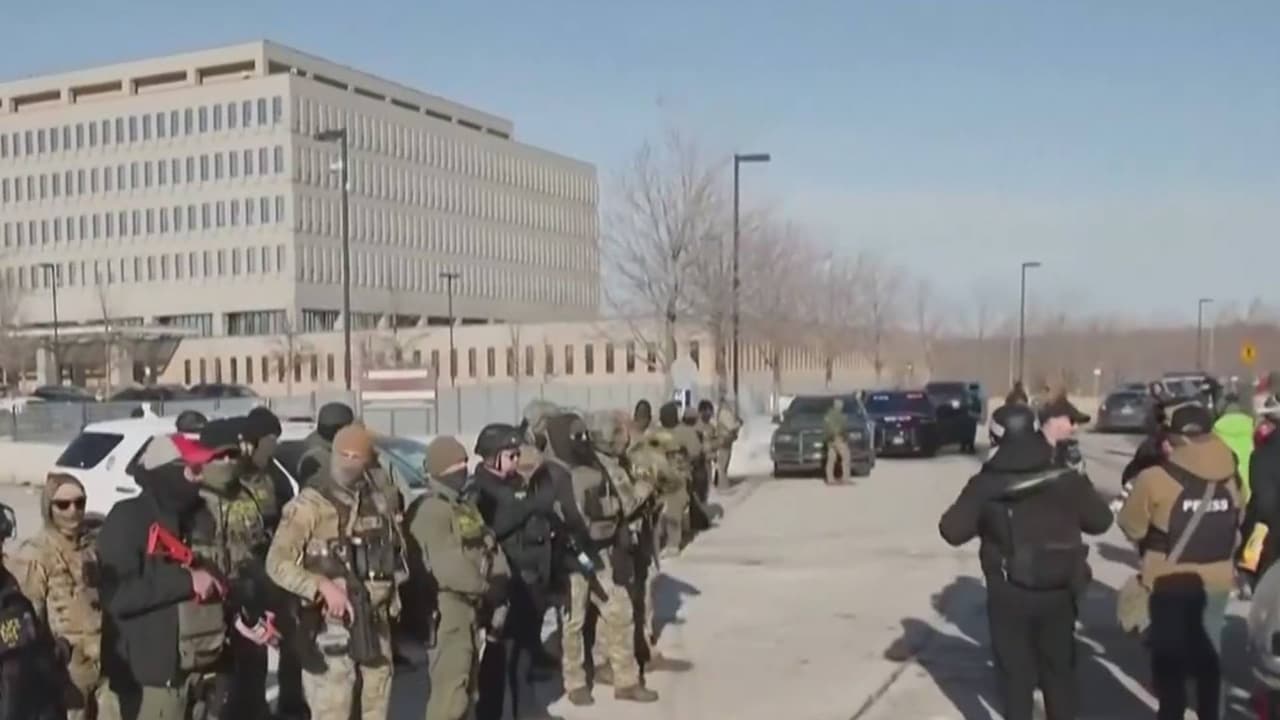 Arrestan en Texas a agente de ICE por disparar a un hombre y mentir al FBI sobre el operativo
