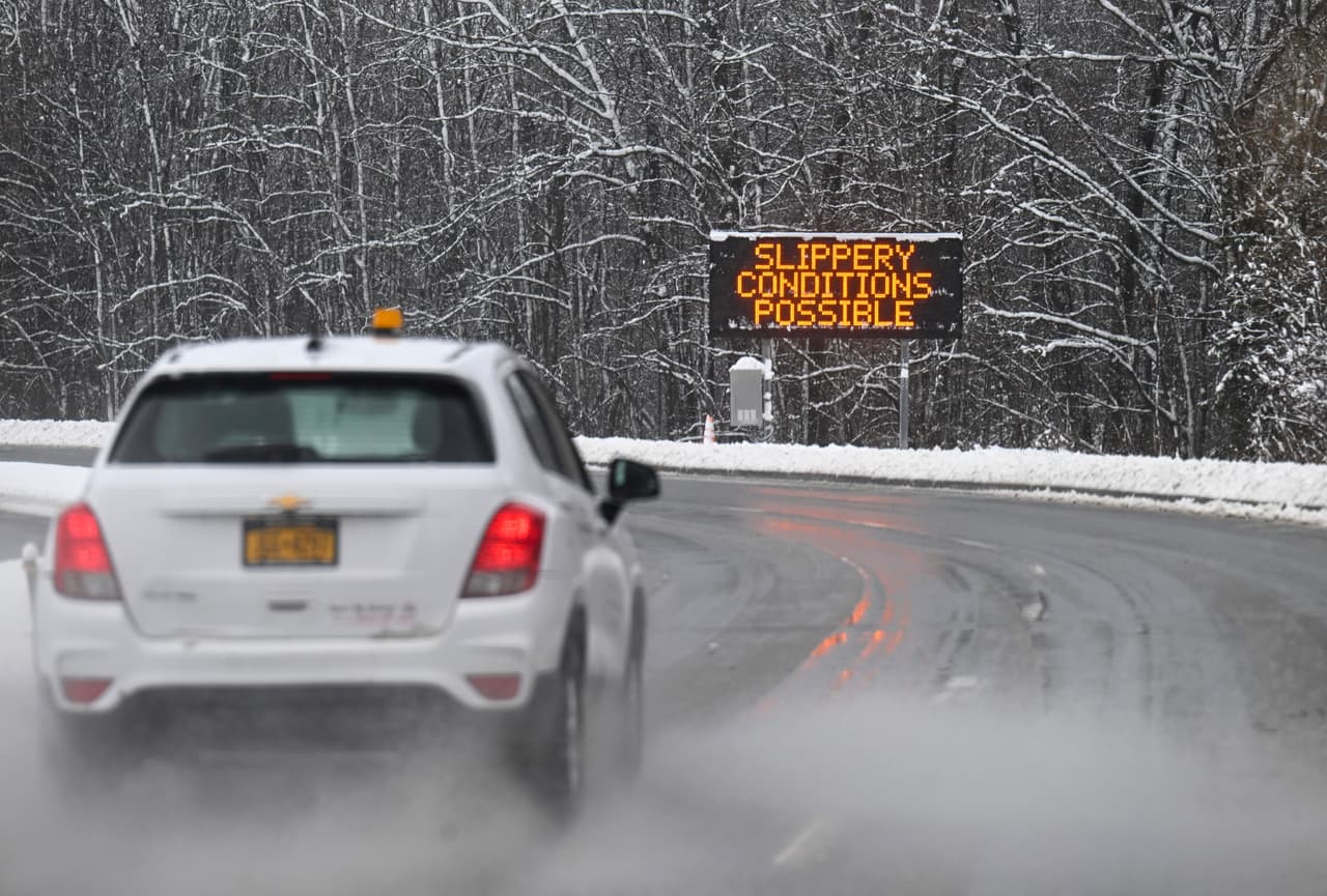 Tormenta invernal azota el noreste de EEUU y podría convertirse en una bomba ciclónica