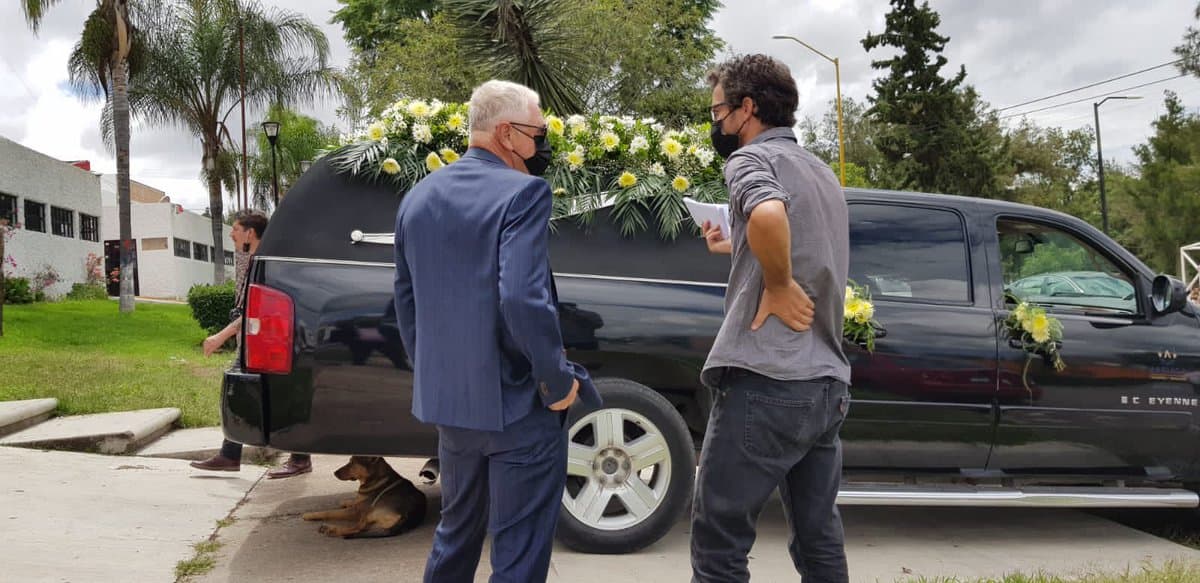 Familiares y amigos dan emotiva despedida a Jeanette Zacarías