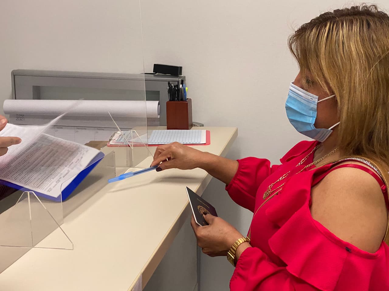 El Consulado General de México en Dallas se unió al laboratorio Kingsbrook Health para dar inicio a
<a href="https://www.univision.com/local/dallas-kuvn/los-esfuerzos-en-el-condado-de-dallas-para-que-la-vacuna-contra-el-coronavirus-sea-mas-accesible-video">un módulo de vacunación contra el covid-19.</a>