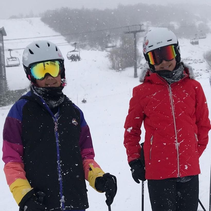 Sus hijas Antonella y Michaella fueron clave para que las vacaciones en la nieve fueran mágicas.