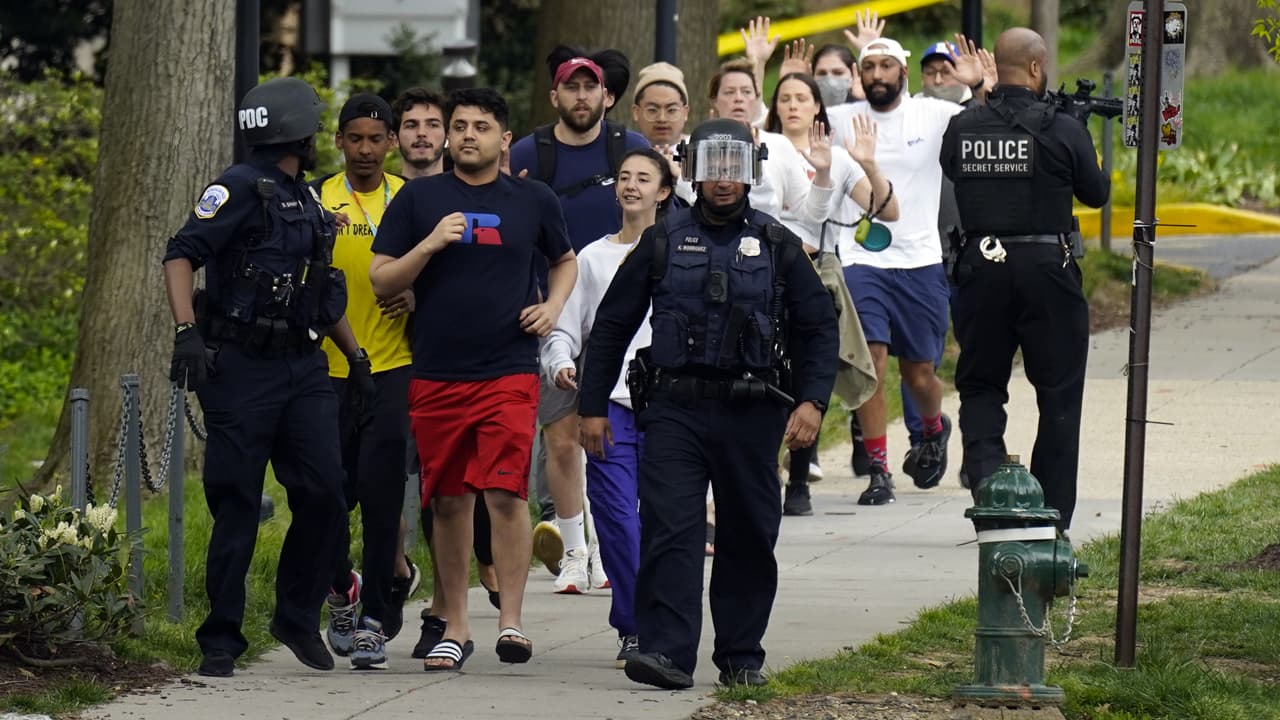 ¿Sabes actuar si te encuentras en medio de un tiroteo o ataque masivo? Te damos tips de seguridad