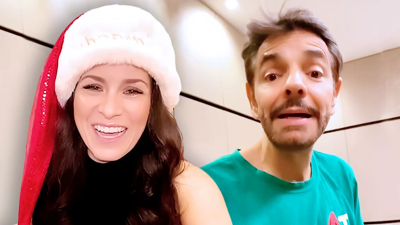 La decoración es lo de menos: Alessandra Rosaldo exhibe al más navideño Eugenio Derbez