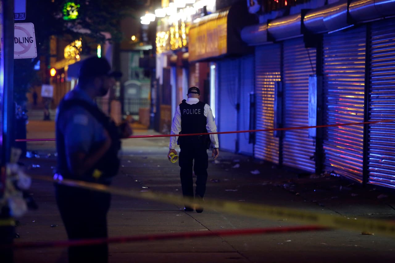 Siete muertos y 52 tiroteos este fin de semana largo en Chicago y pese a ello hay señales de mejoría
