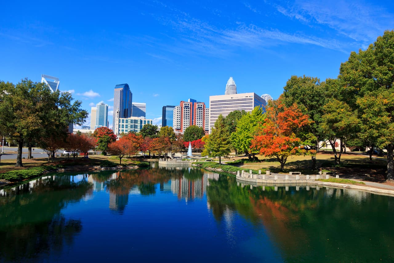 Carolina del Norte tendría que aplicar nuevas restricciones en octubre, según modelo de coronavirus