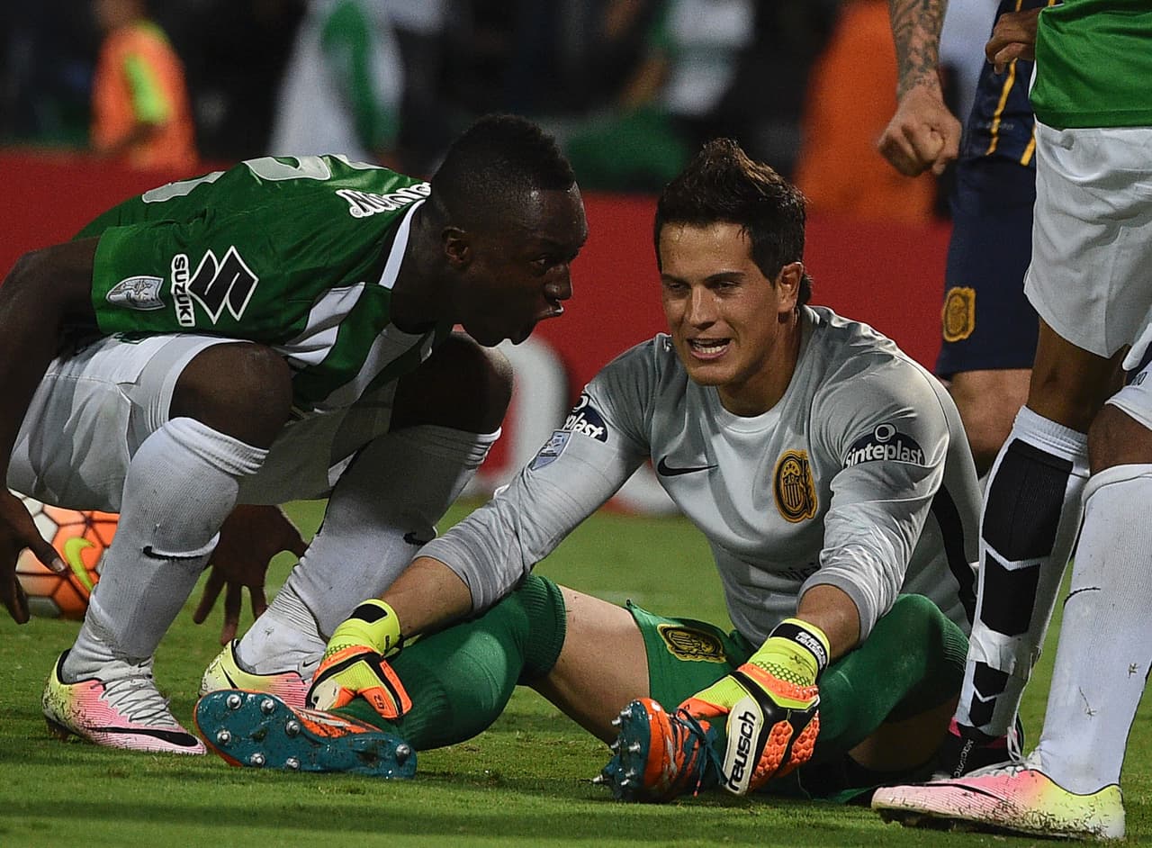 Con el 3-1 a favor, los colombianos comenzaron a burlarse de los chicos de Coudet. (El portero era Sebastián Sosa, que eludió recientemente el descenso con Morelia).