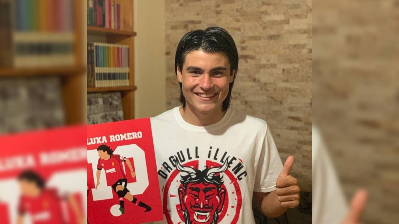 "Toda mi familia es argentina, mi sueño es vestir la camiseta nacional", afirmó en 2018 para el sitio oficial de la AFA. Probablemente, la nueva joya del futbol ya eligió qué colores defenderá.