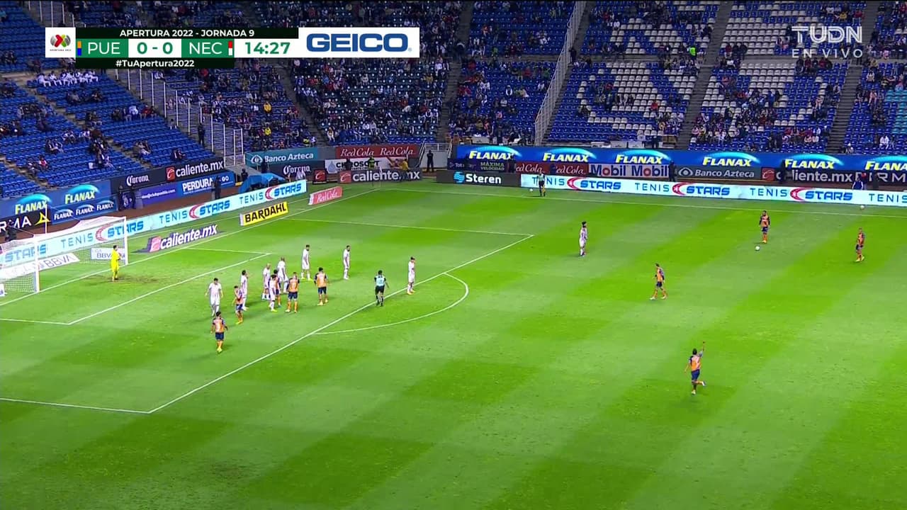 ¡GOL!  anota para Puebla. Martín Barragán