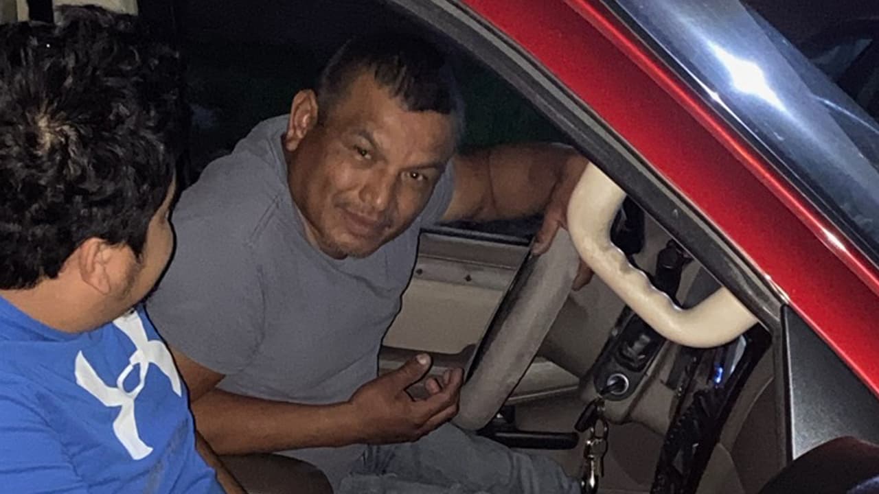 Imputan a Idelfonso Gámez Torres por el asesinato del conductor de una grúa al norte de Houston