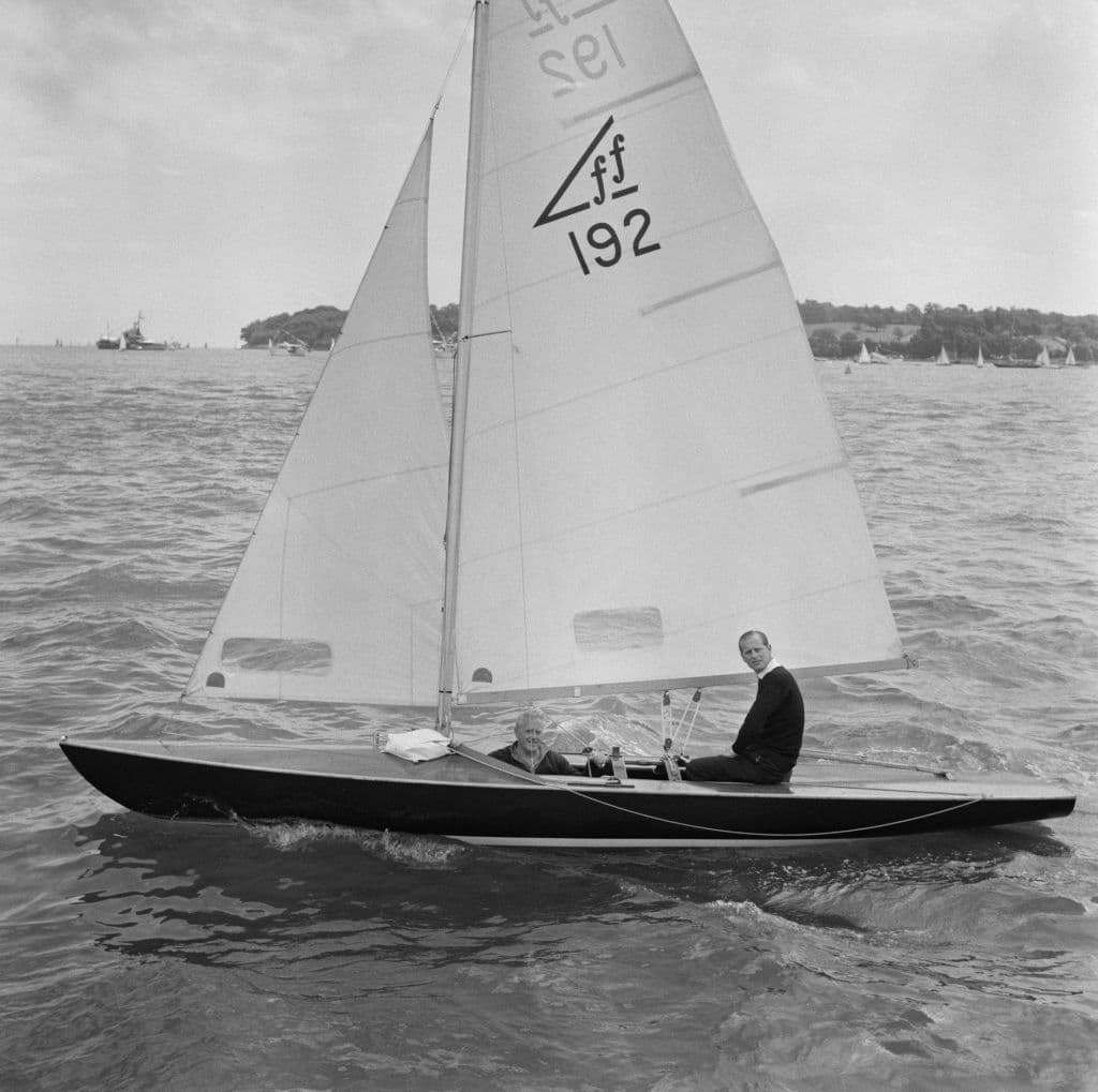 Navegando. En la imagen, el príncipe Felipe en agosto de 1963.
