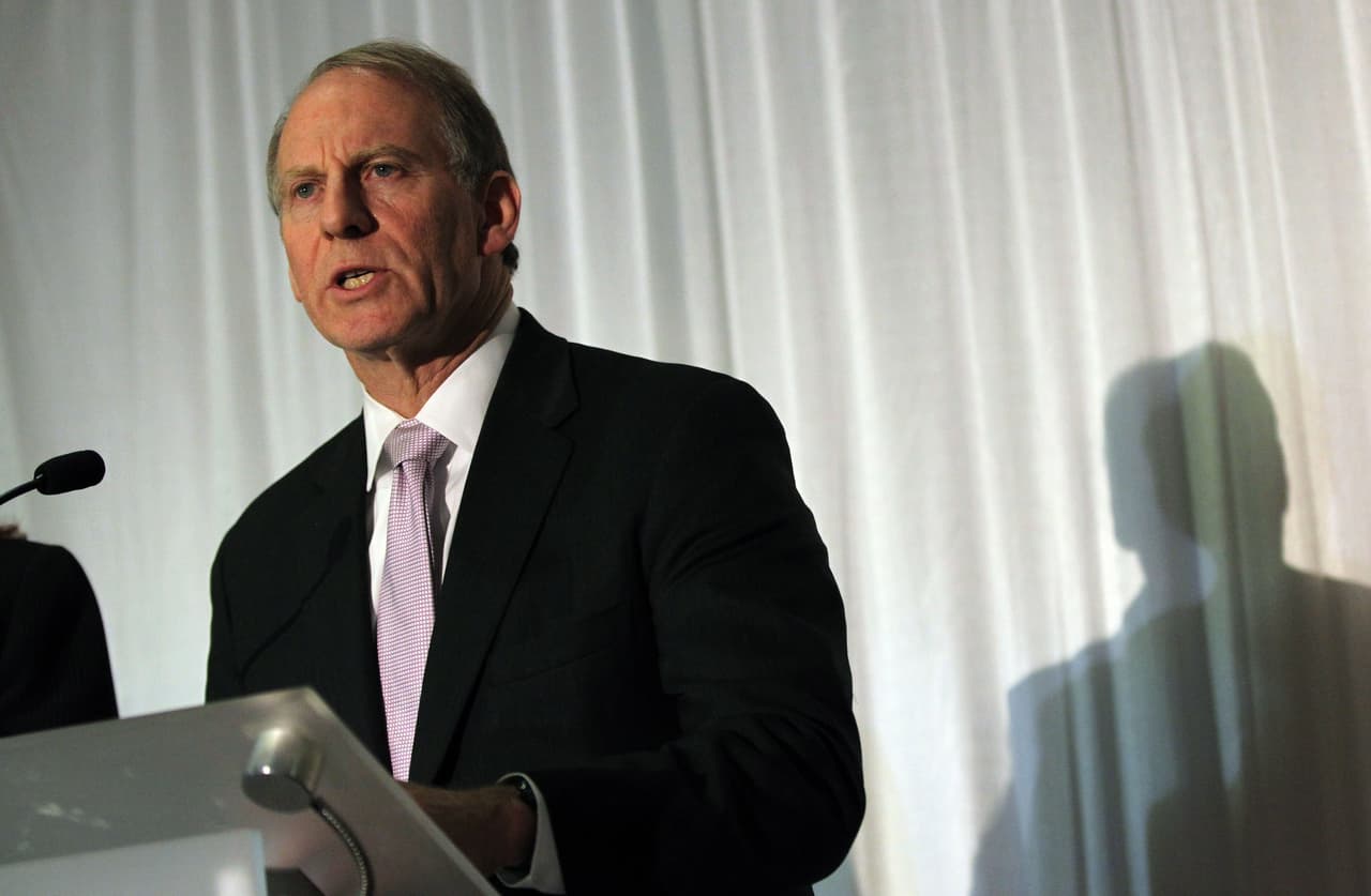 <b>Richard Haass</b>: es el presidente del Consejo de Asuntos Extranjeros, que nominó y reseñó a Mauricio Macri en la lista de los 100 personajes más influyentes de la revista TIME. Destacó sus primeras obras como mandatario en pro del mejoramiento de la economía y la sociedad argentina. 
<br>