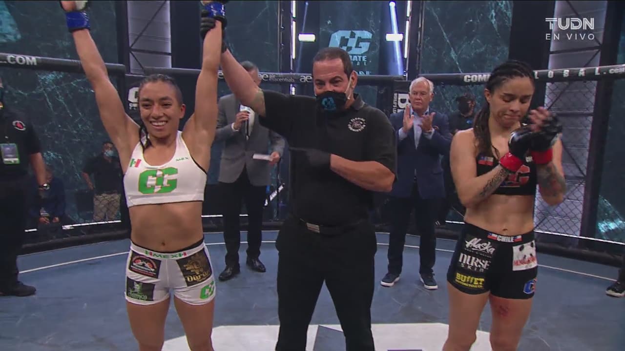 Ana 'La Guerrera' Palacios se luce con sumisión en Combate Global