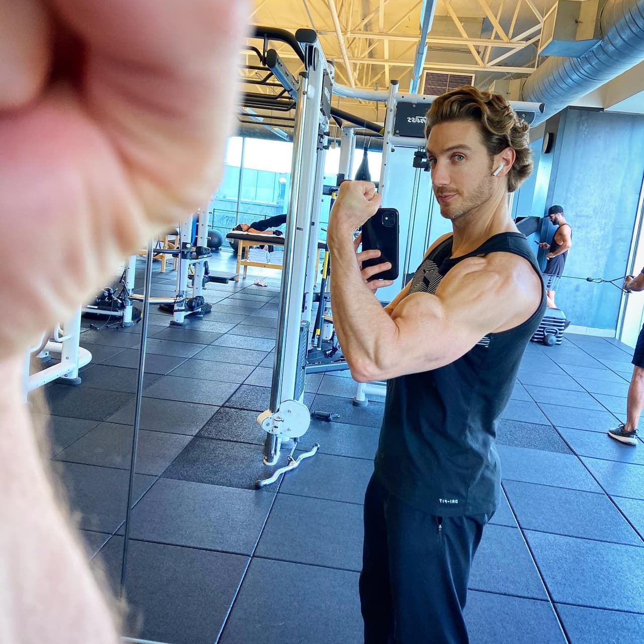 Aunque en su país natal fue muy bien aceptado, el actor explicó que en Estados Unidos no sabían dónde “acomodarlo”, ya que no se adecua al estereotipo que tienen de un latino y su inglés es perfecto.
<br>