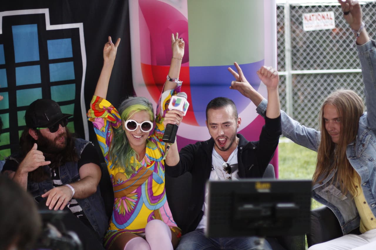 High Waisted en entrevista con Diego Guirado del programa Lanzate por Univision