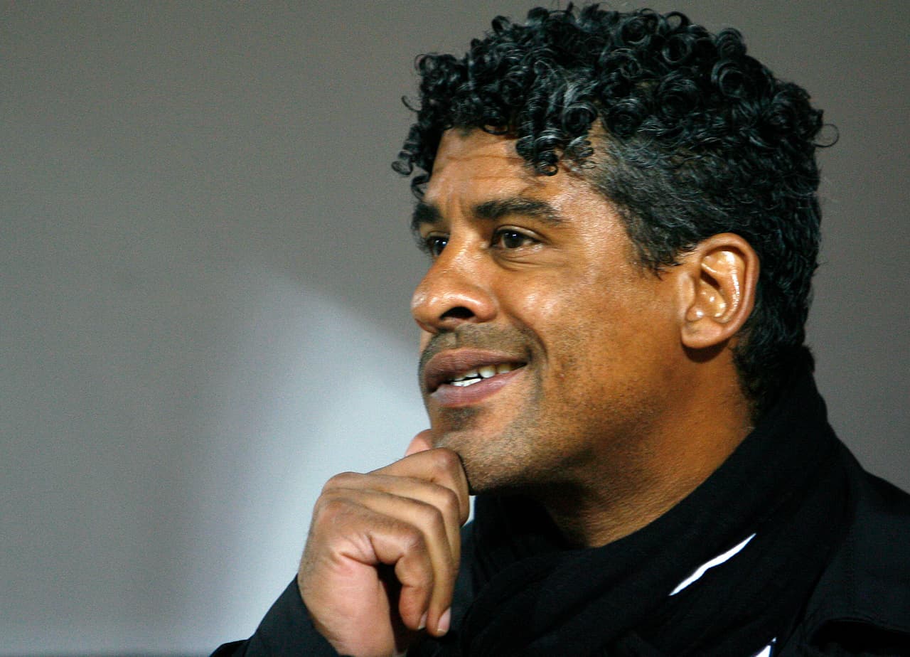 Frank Rijkaard | De su mano, los culés levantaron dos títulos de Liga, dos Supercopas de España y una UEFA Champions League.